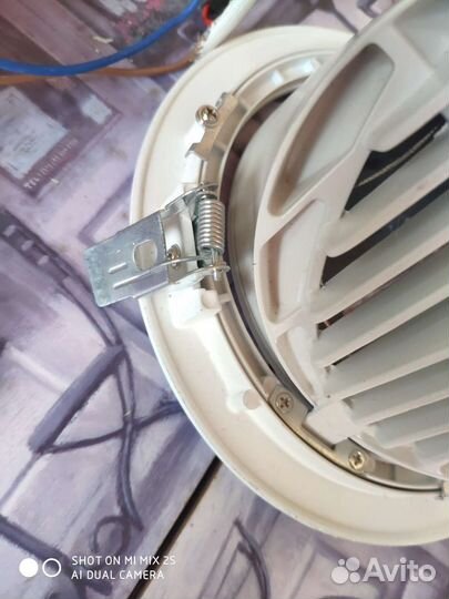 Потолочный поворотный светильник Svetlon dw2207led