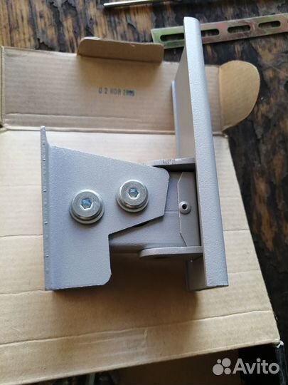 Кронштейн для крепления телевизора