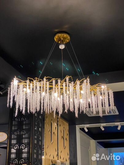 Люстра с хрустальными гроздьями 100х40 см