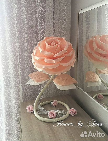 Светильник роза из изолона