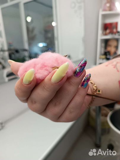 Маникюр педикюр