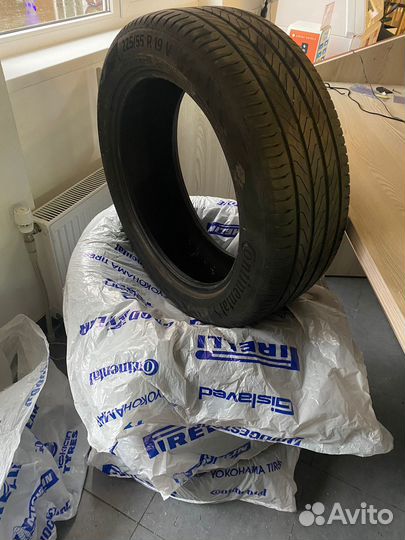 Continental UltraContact UC6 3.75/4.5 R19