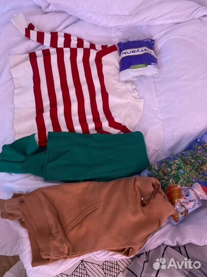 Пакет одежды, рукоделия и косметики