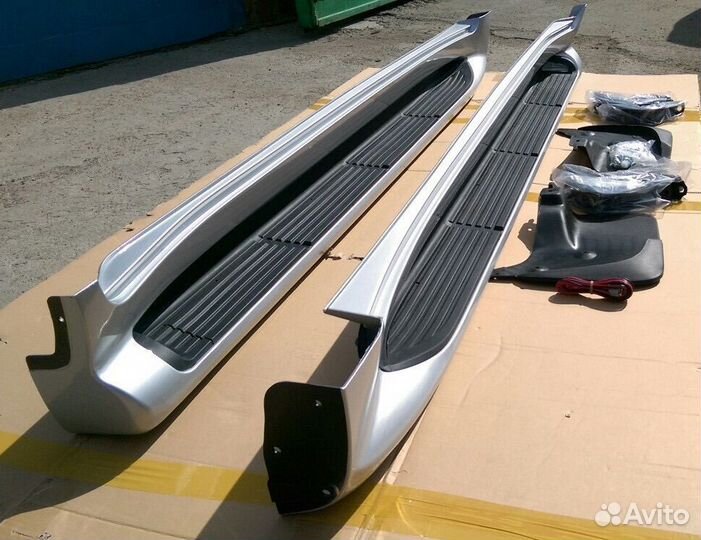 Lexus LX570 Пороги штатные стандартные E5BE5