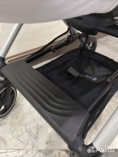 Прогулочная коляска Cybex Eezy S Twist+ 2 SLV