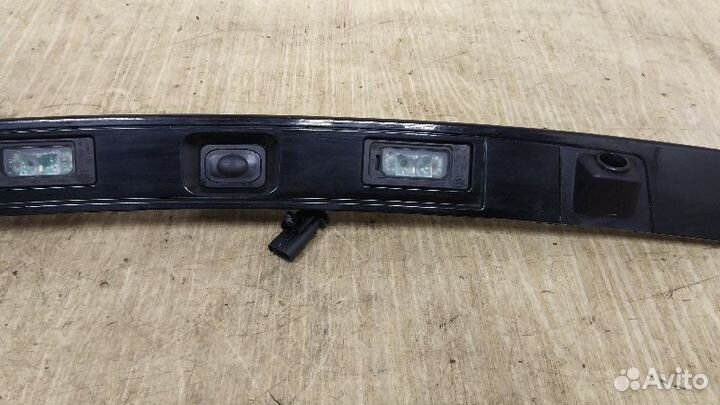 Подсветка номера Land Rover / Discovery Sport / L5