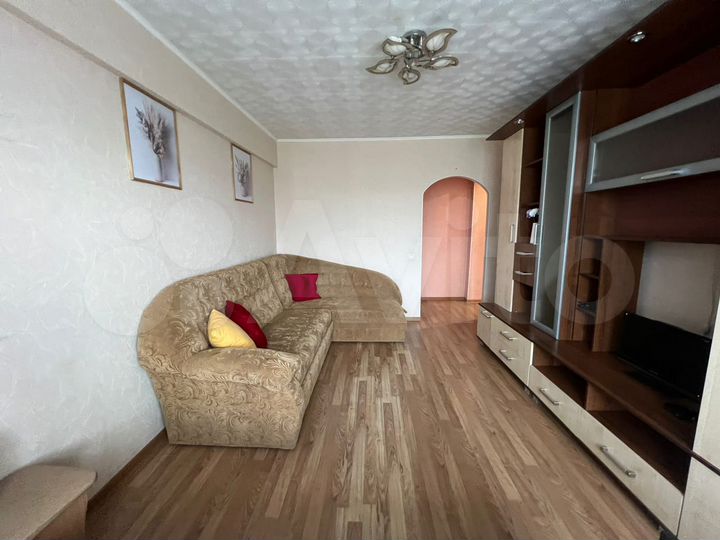 2-к. квартира, 50 м², 5/9 эт.