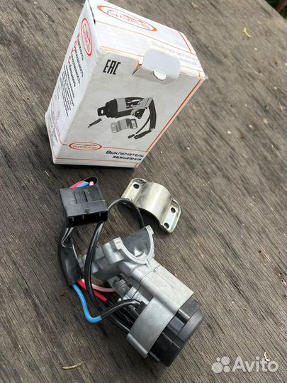 Замок зажигания лада приора новый