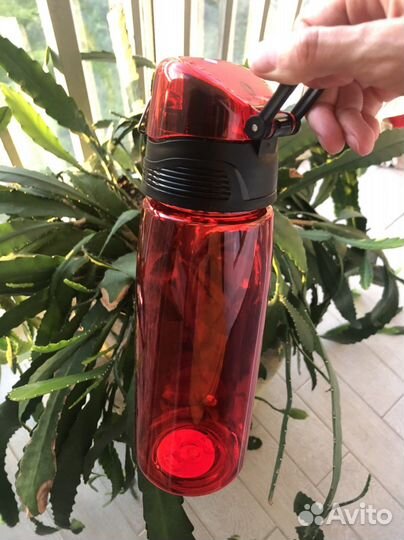 Бутылка спортивная для воды 700 мл красная