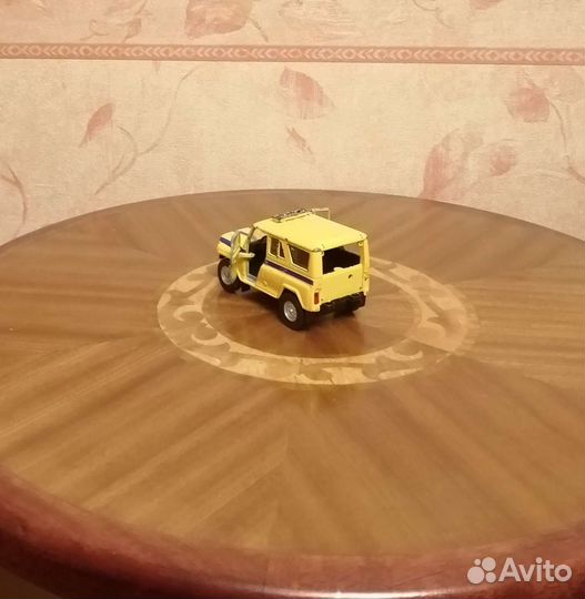 Машинка УАЗ 31514 милиция Welly