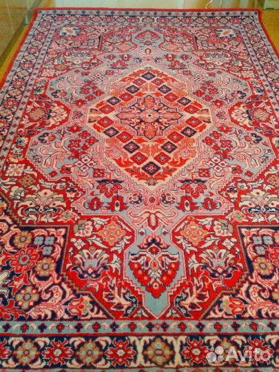 Ковёр из шерсти, новый