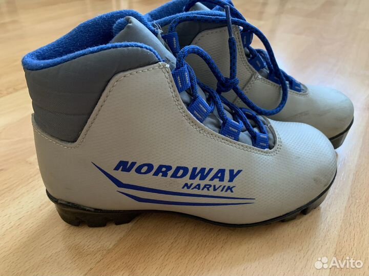 Лыжные ботинки