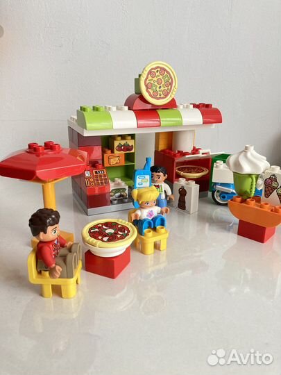 Конструктор Lego Duplo 10834 Пиццерия