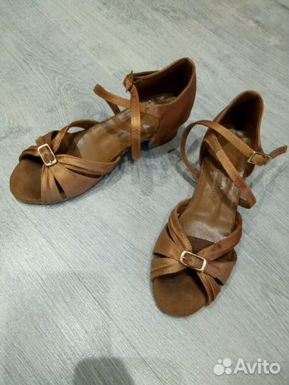 Туфли бальные для танцев