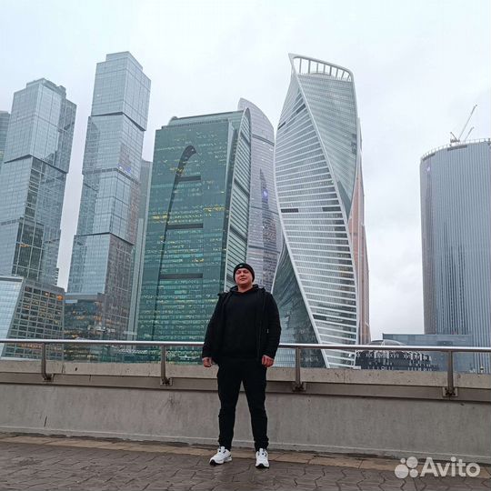 Специалист по вскрытию замков