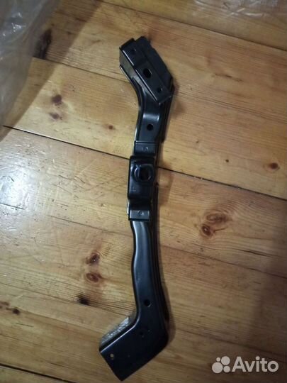 Элемент панели передний левый Swift Suzuki