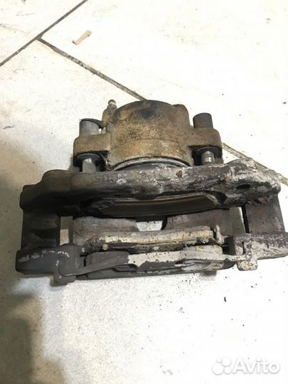 Суппорт передний левый Dodge Caravan rskl52 :