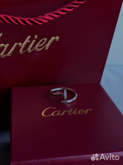 Золотое кольцо Cartier гвоздь