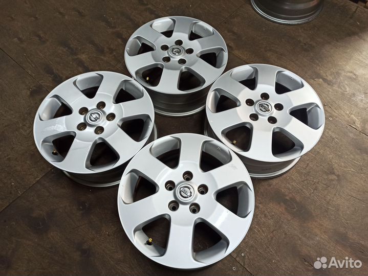 Диски 16 5х114,3 ET45 оригинал Ниссан из Японии