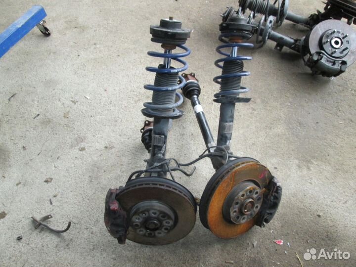 Суппорт передний Volkswagen Scirocco 2012 г