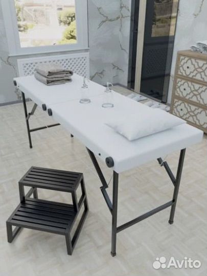 Кушетка косметологическая белая