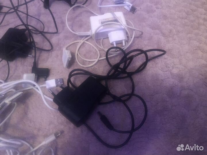 Зарядное устройство для телефонов