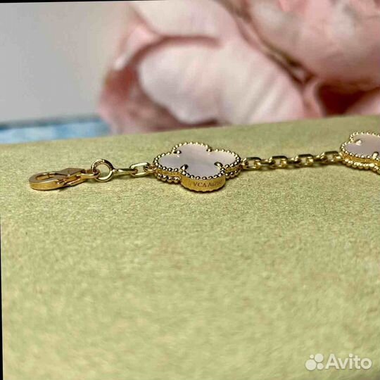 Золотой браслет Van Cleef & Arpels, 5 мотивов