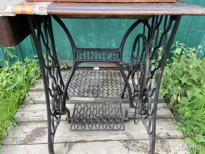 Швейная машина Singer