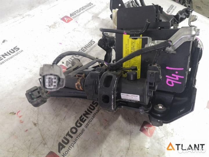 Блок abs toyota prius