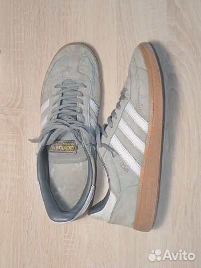 Adidas spezial