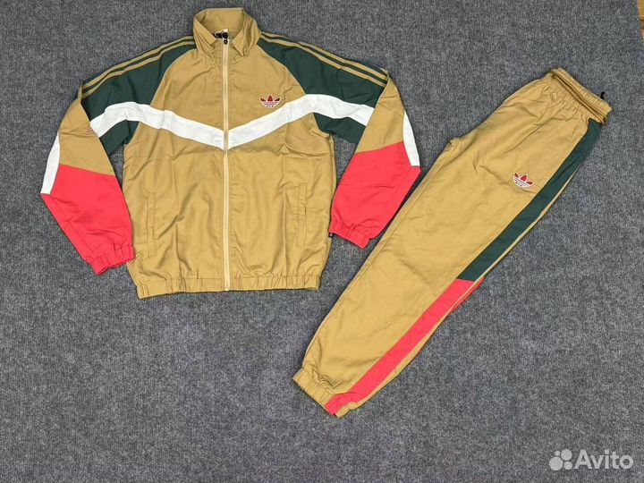 Спортивный костюмы оптом