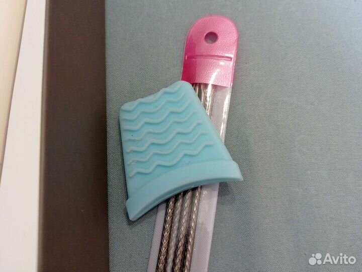 Портативный скрабер для лица