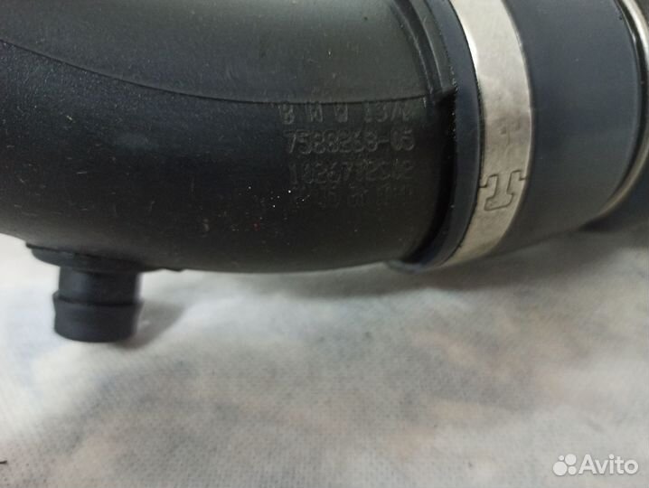 Патрубок интеркулера BMW 5-серия F10 F11 N55