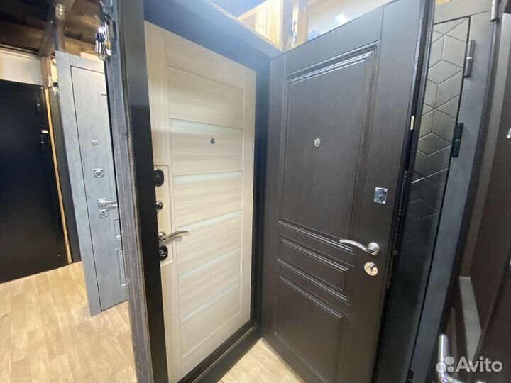 Входная стальная дверь