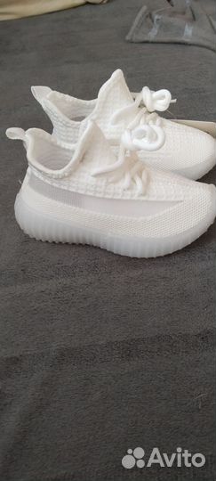 Кроссовки детские