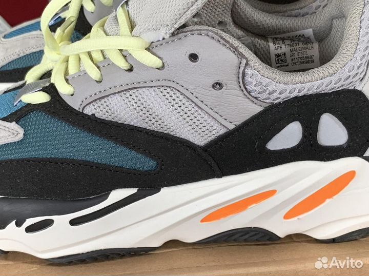 Кроссовки Adidas Yeezy 700 Wave Runner