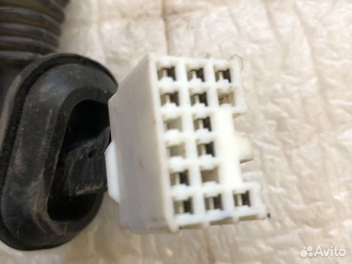 Коса жгут проводка задней двери Hyundai IX55