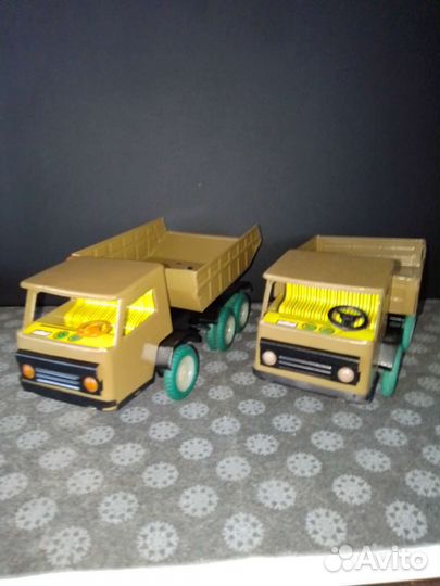 Реалистичные Игрушки. Камаз -43114. Камаз -65115