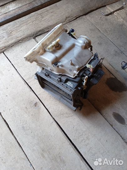 Бачок омывателя с моторчиком