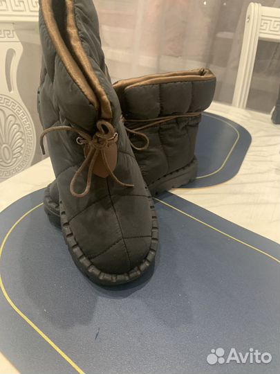 Дутики женские зимние