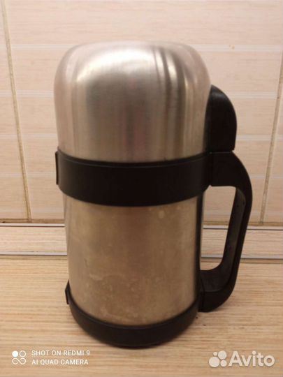 Термос практически новый