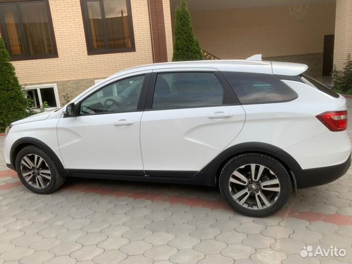 LADA Vesta Cross 1.8 AMT, 2018, 131 000 км
