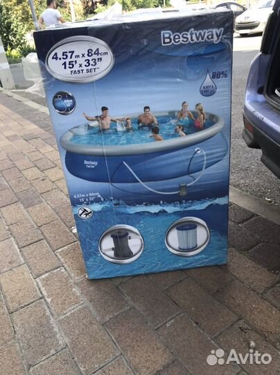 Надувной бассейн огромный