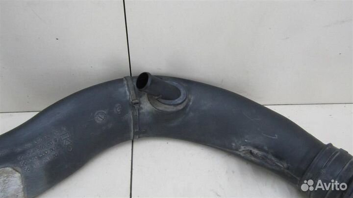 Патрубок воздушного фильтра Peugeot 607 2000-2010