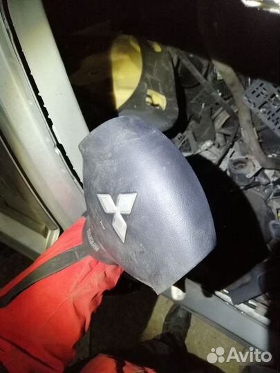 Подушка в руль лансер 10 2011