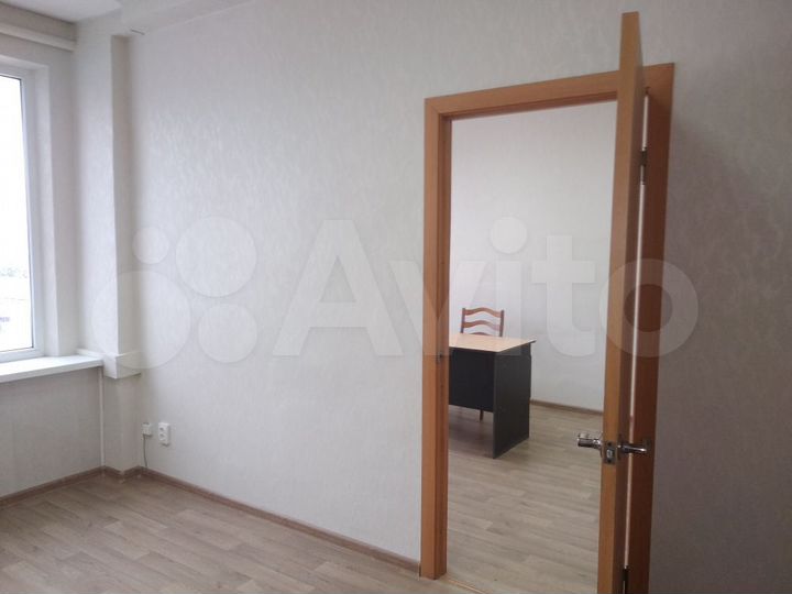 Офисное помещение, из 2х кабинетов 23.6 м²