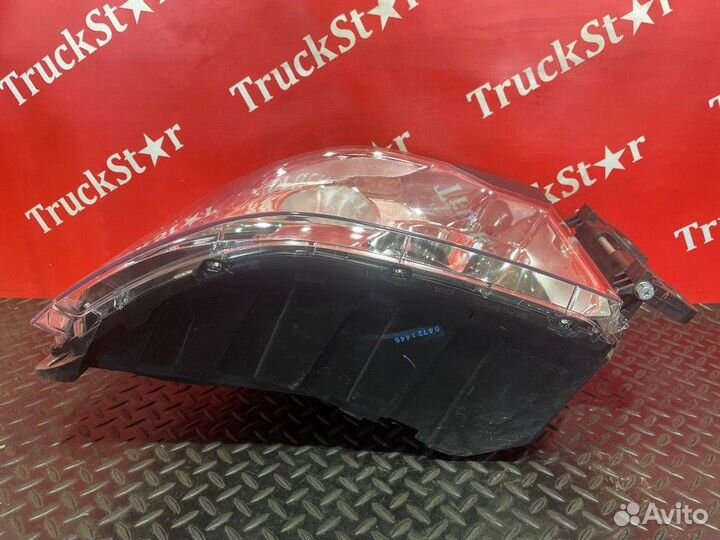 Фара левая Renault T