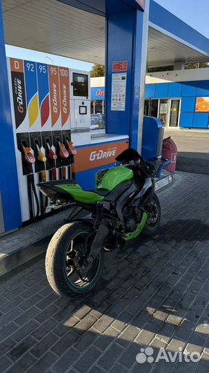 Kawasaki zx6r 2011год