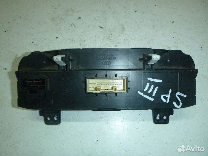 Блок управления печкой KIA sportage 2010