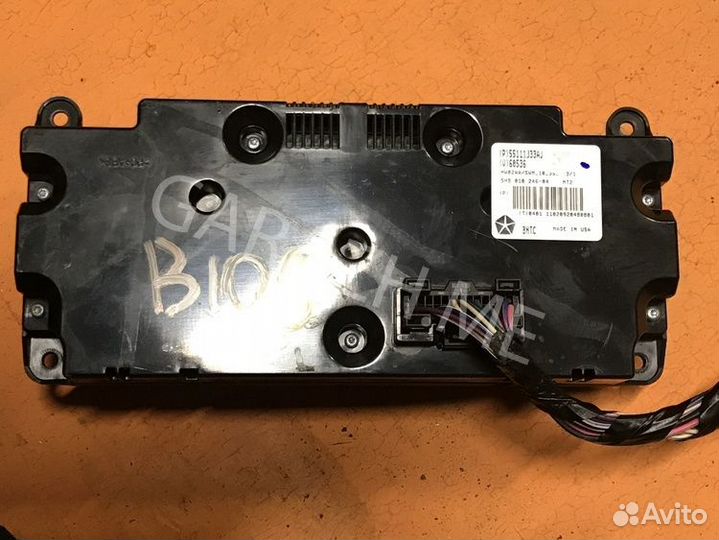 Блок климат-контроля Jeep Grand Cherokee WK2 3.6